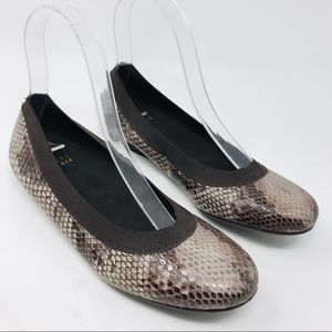 Stuart Weitzman Ballet Flats Size 6 Shoes Snake Print Brown Comfort Round Toe